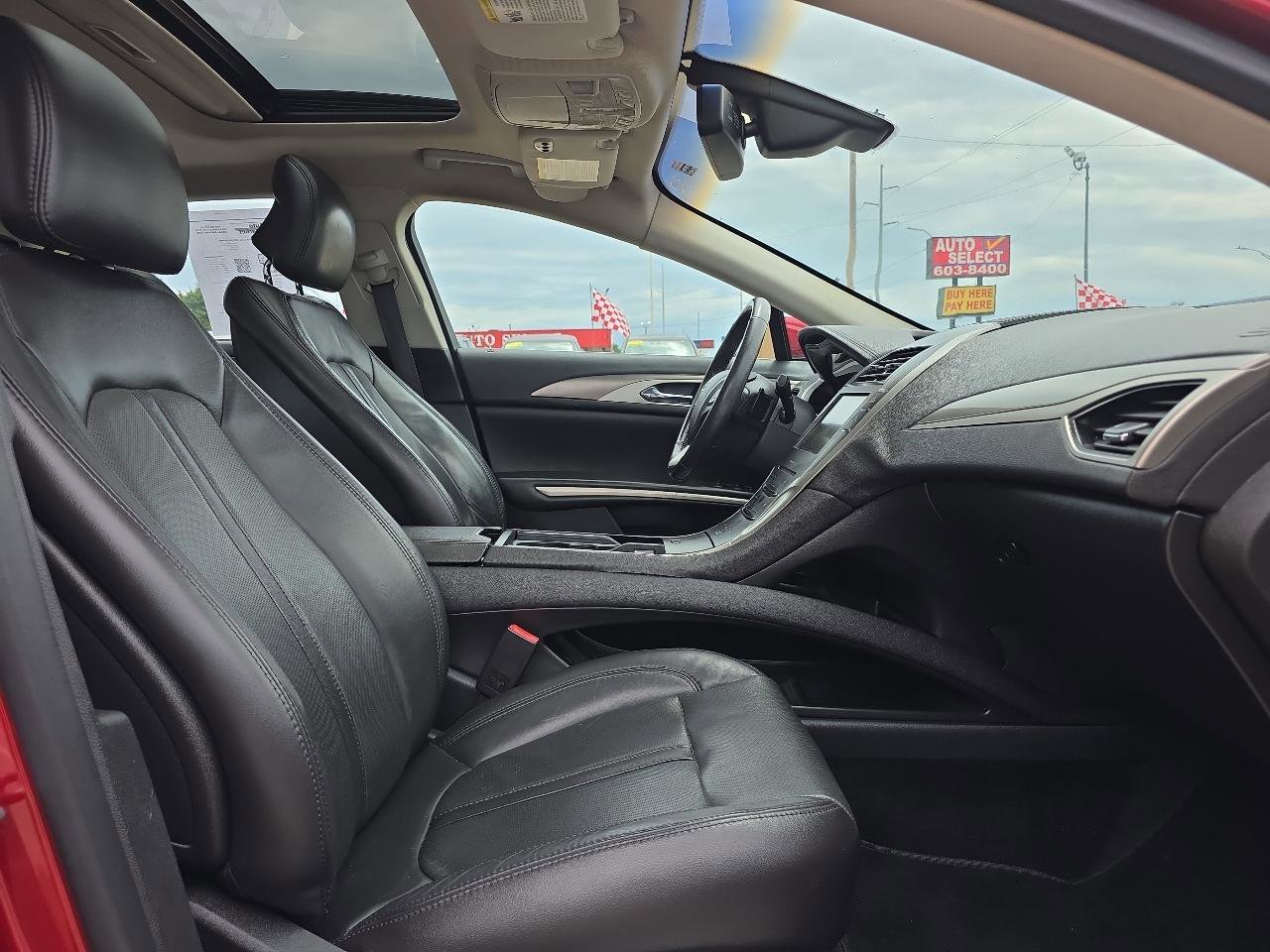Used 2013 Lincoln MKZ FWD image 19