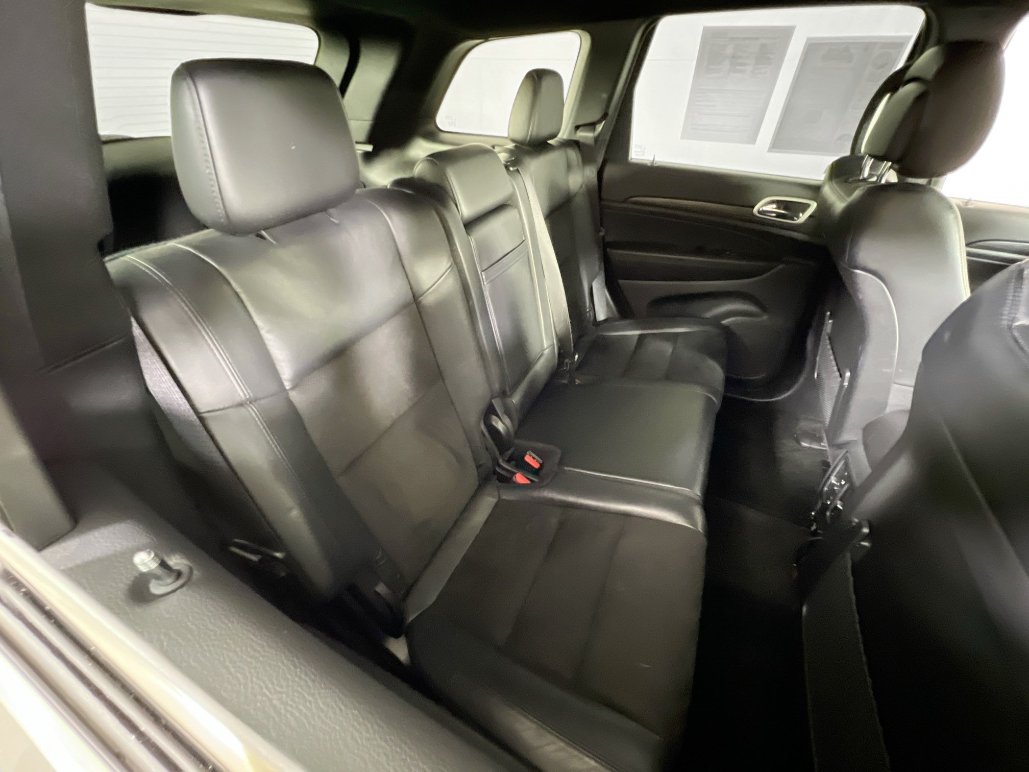Used 2022 Jeep Grand Cherokee Laredo X AWD/4WD image 26