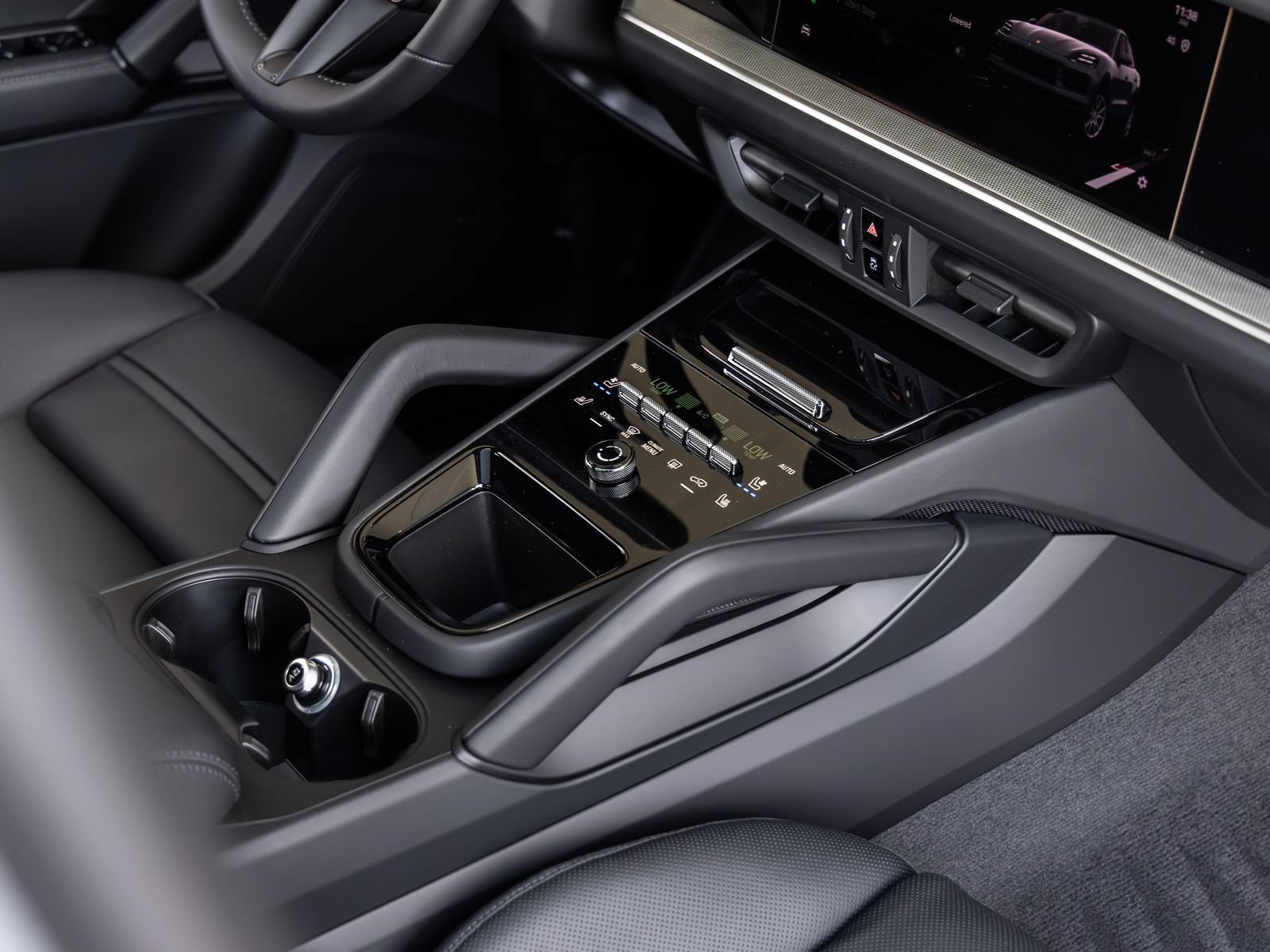 New 2026 Porsche Cayenne S AWD/4WD image 31