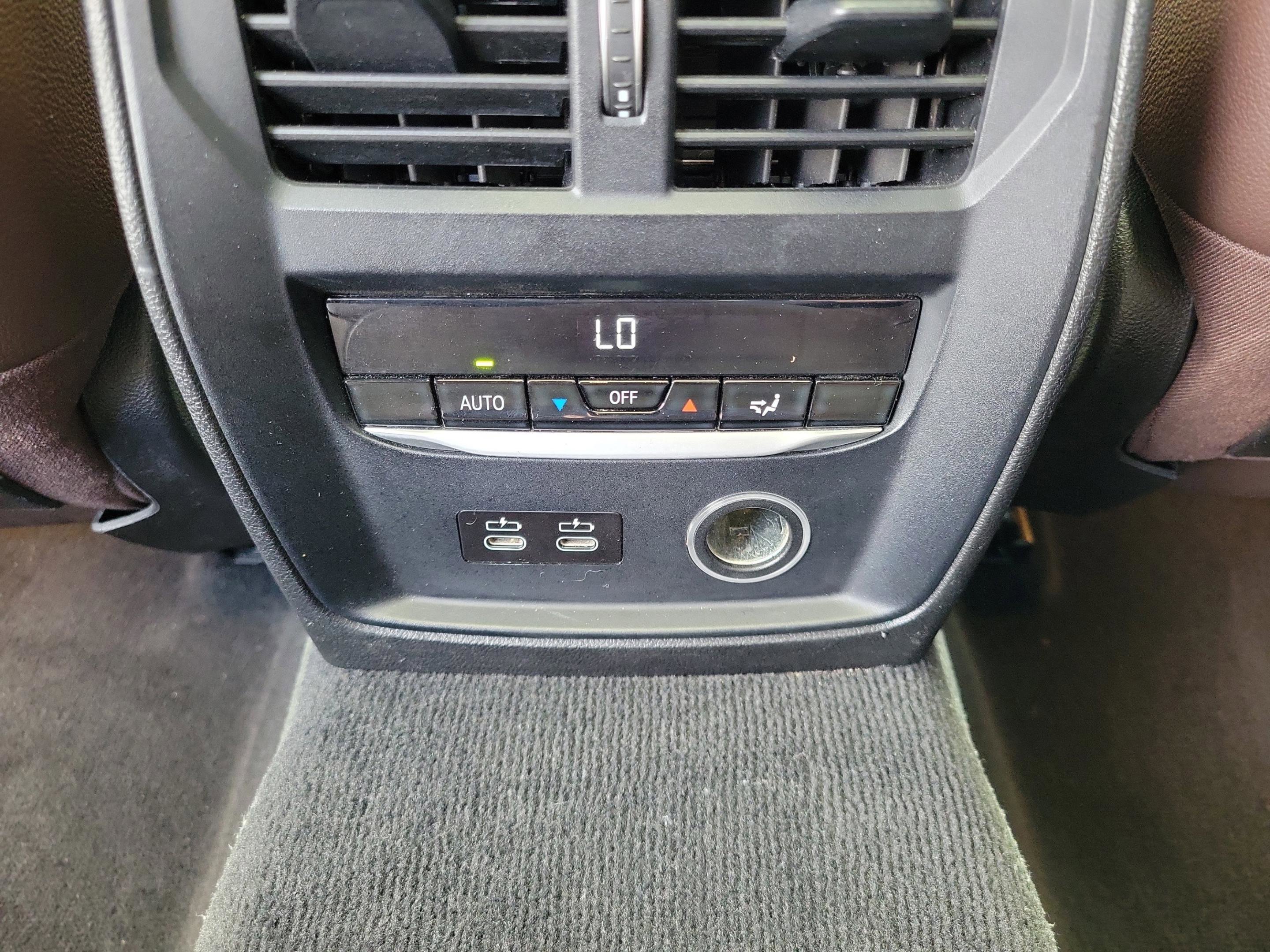 Used 2020 BMW 330i Sedan w/ Convenience Package image 8