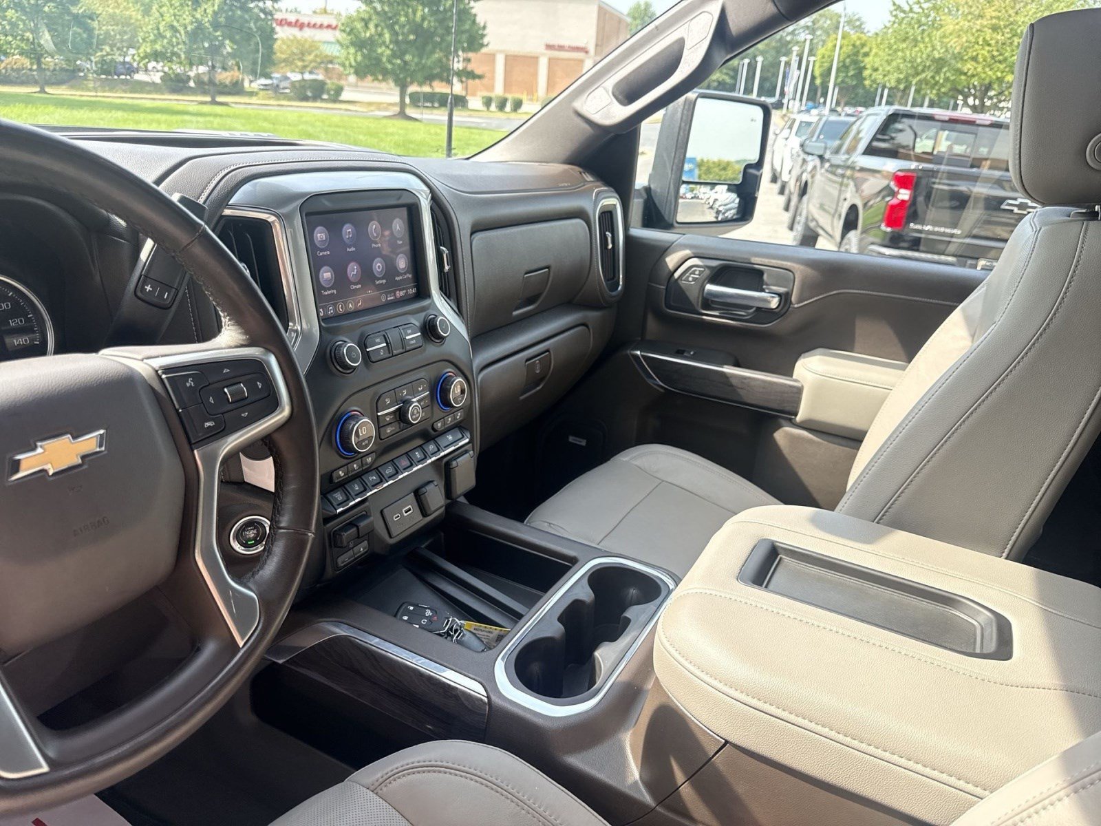 Used 2020 Chevrolet Silverado 2500 LTZ w/ LTZ Premium Package AWD/4WD image 22