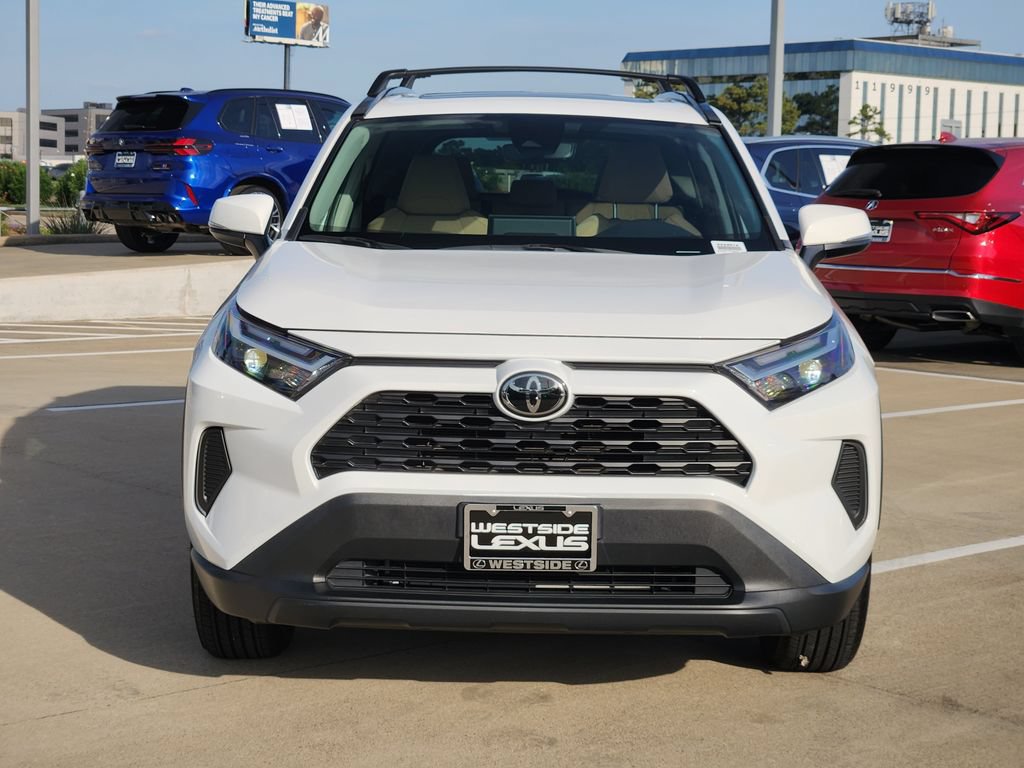 Used 2023 Toyota RAV4 XLE w/ Convenience Package FWD image 2