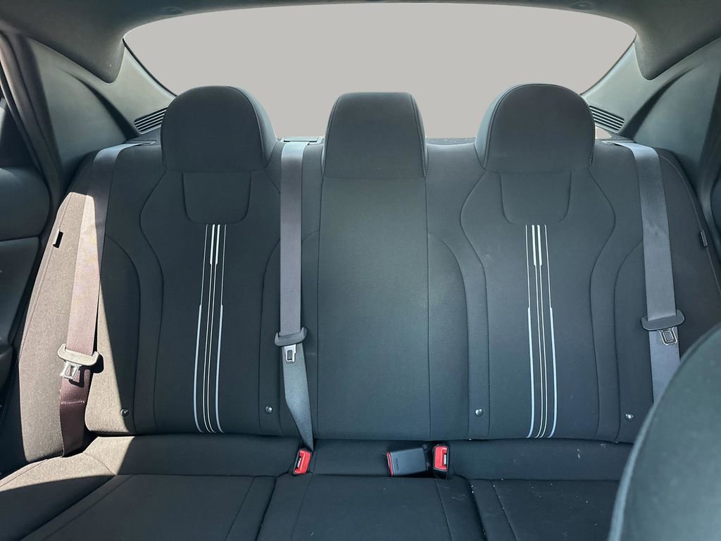 Used 2025 Hyundai Elantra Sport image 11