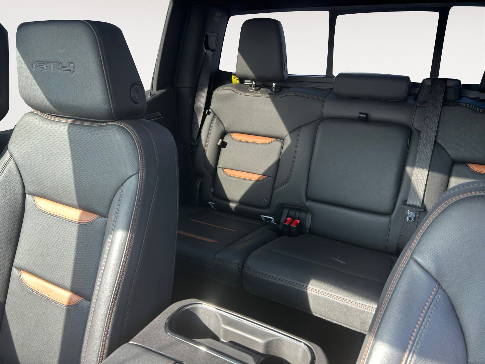 Used 2024 GMC Sierra 1500 AT4 w/ Technology Package image 13