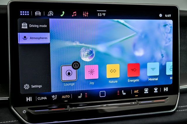 New 2026 Volkswagen Tiguan SE image 18