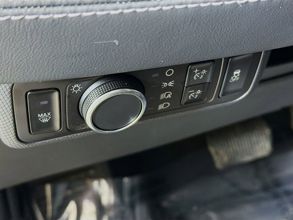 Used 2023 Ford Mustang Mach-E Select image 27