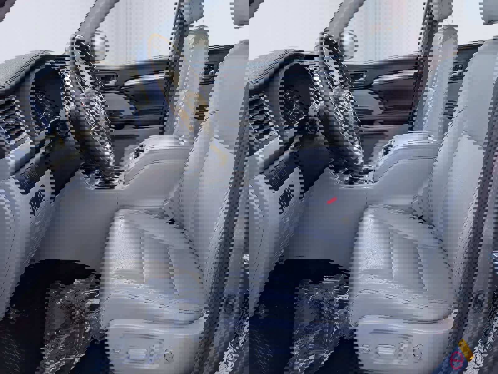 Used 2018 Toyota Highlander XLE image 16