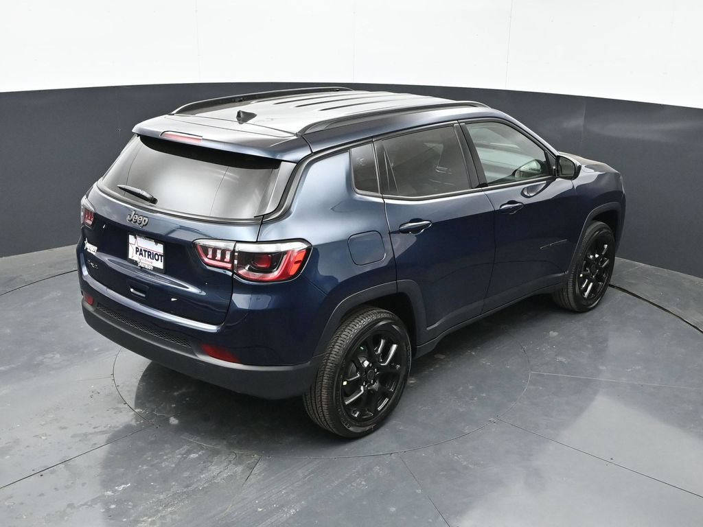 New 2026 Jeep Compass Latitude AWD/4WD image 34