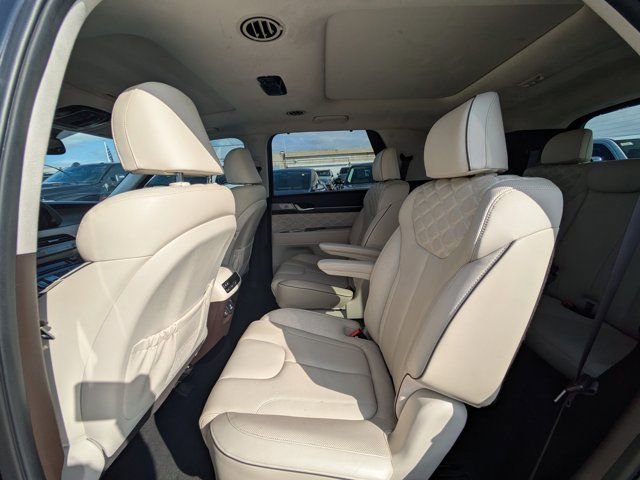 Used 2020 Hyundai Palisade Limited image 12