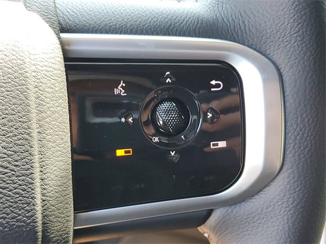 New 2025 Nissan Armada SL w/ Captain's Chari Seat Package image 12