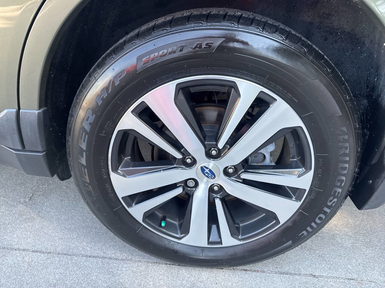 Used 2018 Subaru Outback 2.5i Limited w/ Popular Package #2 AWD/4WD image 24