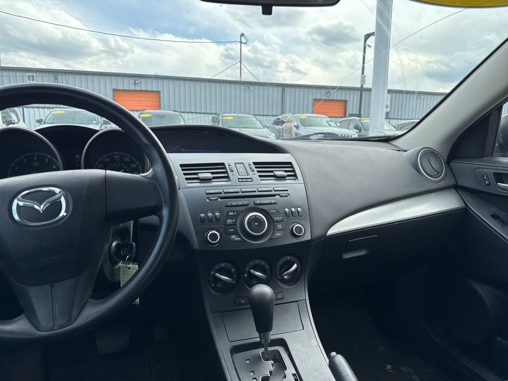 Used 2012 MAZDA MAZDA3 i Sport FWD image 17