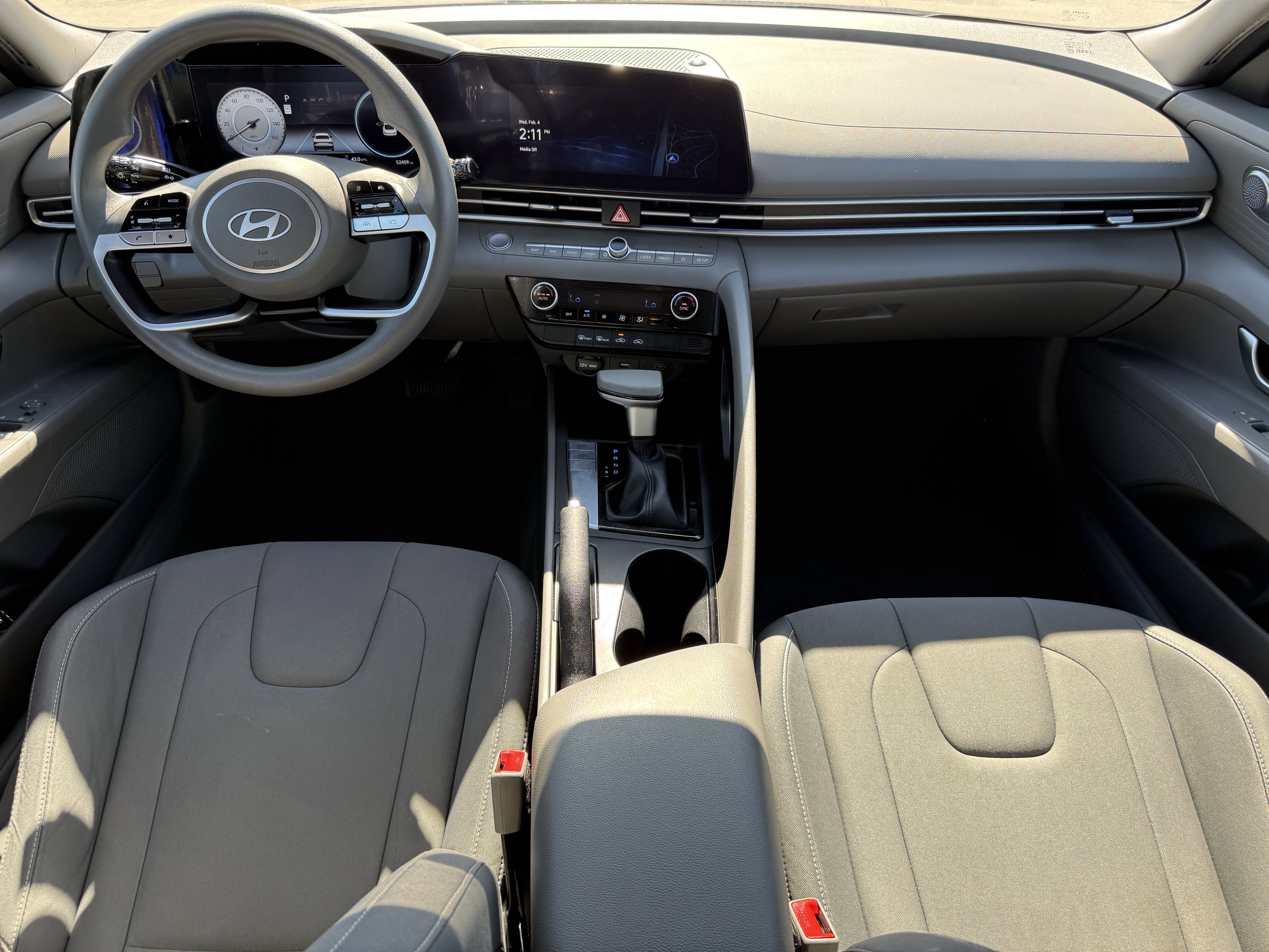 Used 2024 Hyundai Elantra SEL image 13