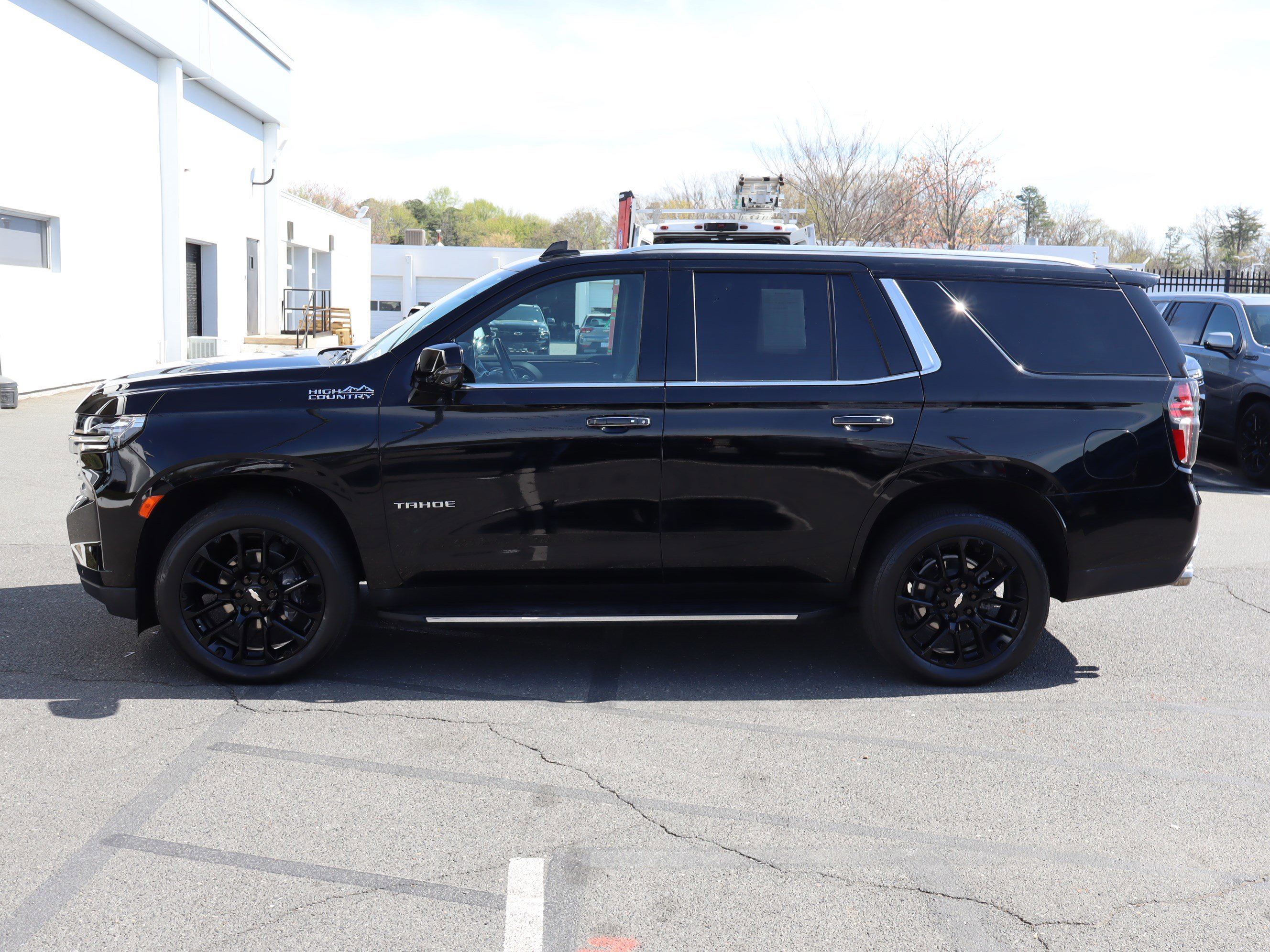 Used 2022 Chevrolet Tahoe High Country AWD/4WD image 7