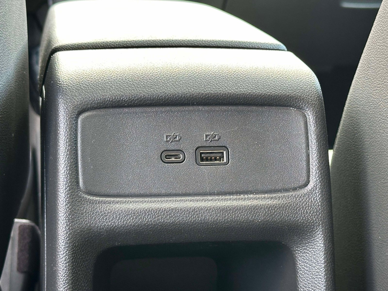Used 2024 Chevrolet Trax ACTIV w/ Sunroof Package FWD image 12