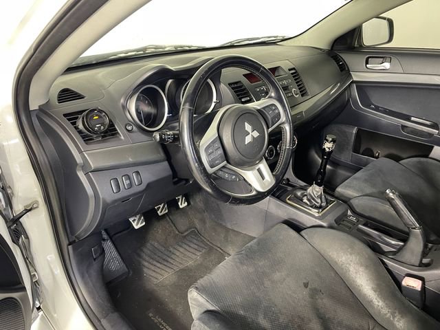 Used 2010 Mitsubishi Lancer Evolution GSR image 3