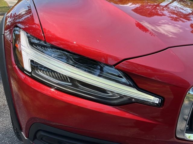 Used 2020 Volvo V60 T5 Cross Country w/ Protection Package Premier AWD/4WD image 9