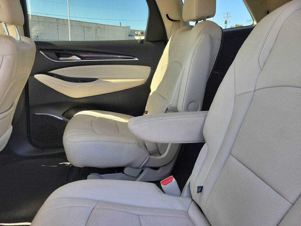 Used 2023 Buick Enclave Essence FWD image 10