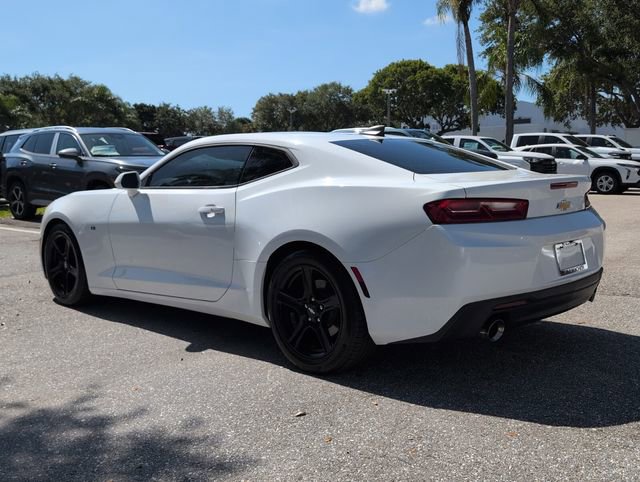 Used 2018 Chevrolet Camaro LT RWD image 5
