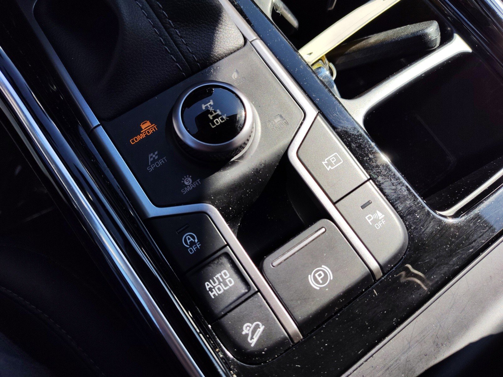 Used 2023 Kia Sorento SX image 27