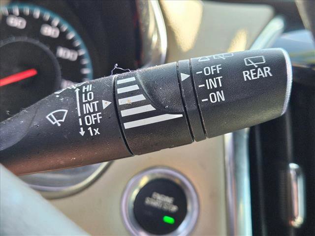 Used 2022 Chevrolet Traverse LS FWD image 9