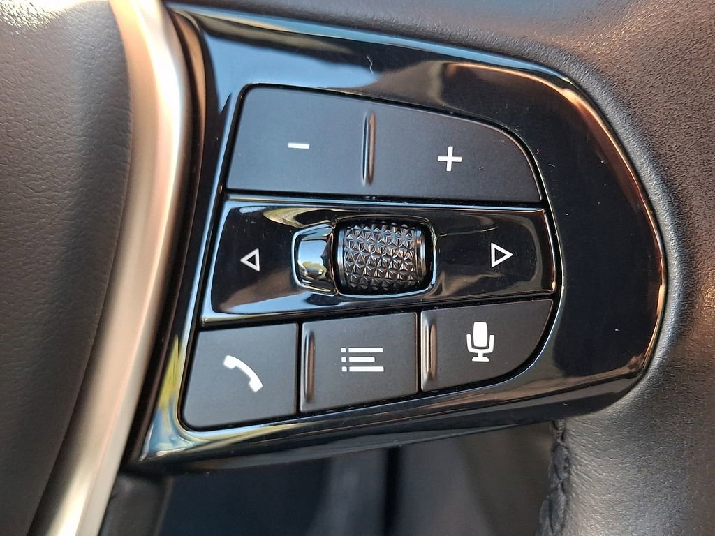 Used 2023 BMW 530e xDrive image 23