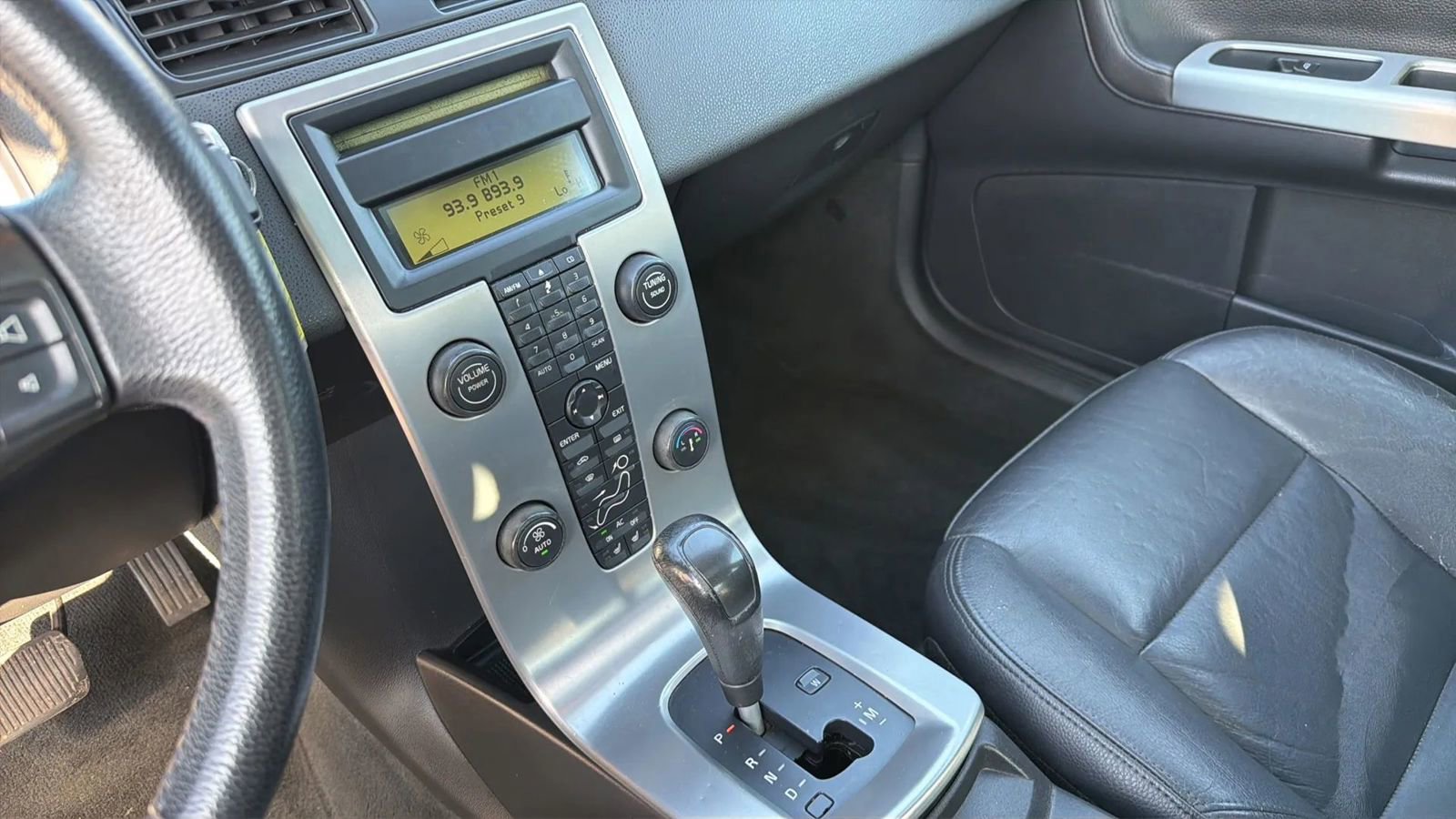 Used 2005 Volvo S40 T5 image 9