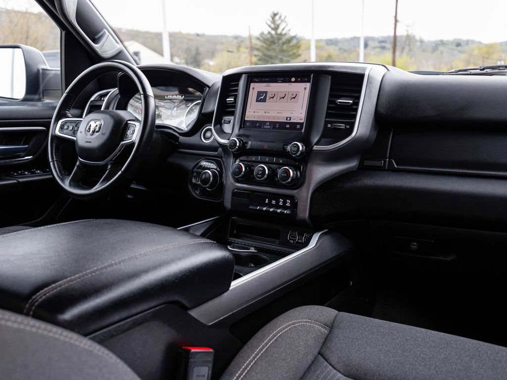 Used 2023 RAM 1500 Big Horn AWD/4WD image 32