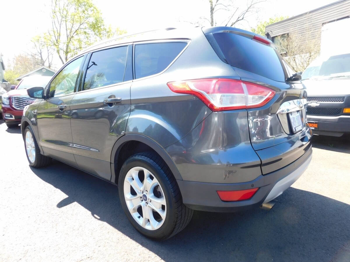 Used 2016 Ford Escape Titanium w/ Equipment Group 301A AWD/4WD image 3