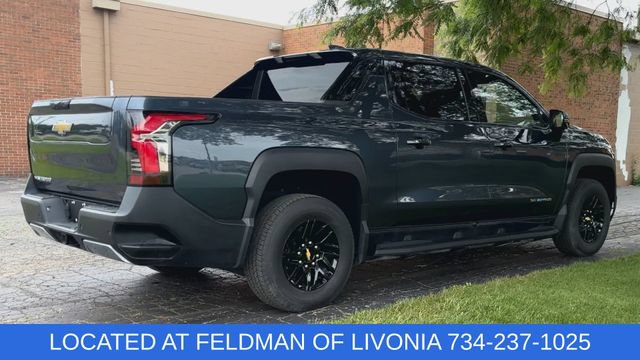 Certified 2025 Chevrolet Silverado EV LT AWD/4WD image 8