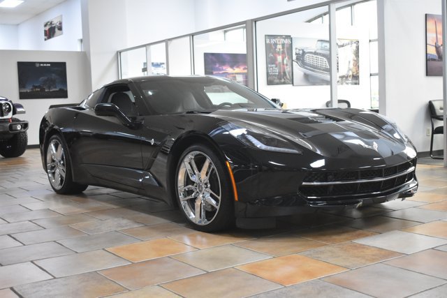 Used 2016 Chevrolet Corvette Stingray Coupe w/ 2LT Preferred Equipment Group RWD image 3