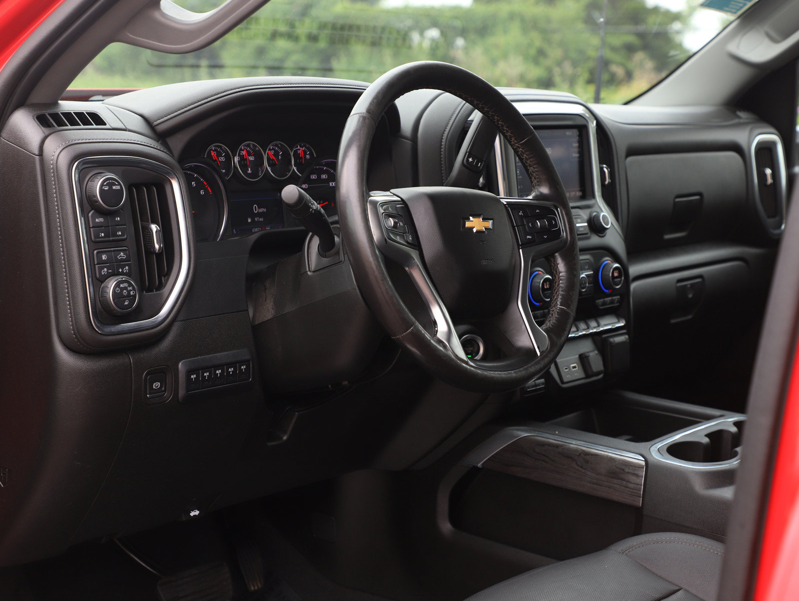Used 2022 Chevrolet Silverado 2500 LTZ AWD/4WD image 23