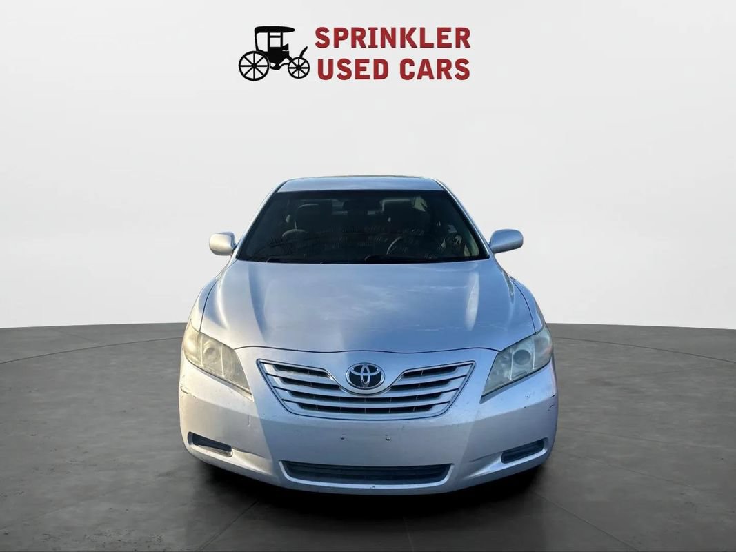 Used 2009 Toyota Camry LE FWD image 2