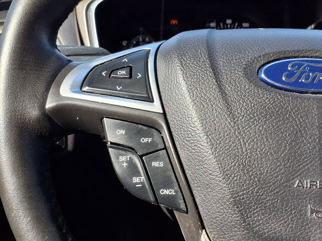 Used 2014 Ford Fusion SE w/ Equipment Group 202A image 15