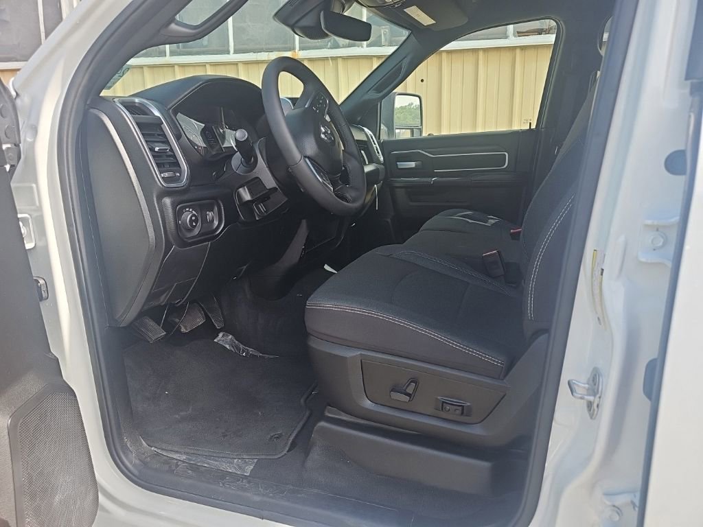 Used 2026 RAM 2500 Big Horn AWD/4WD image 6