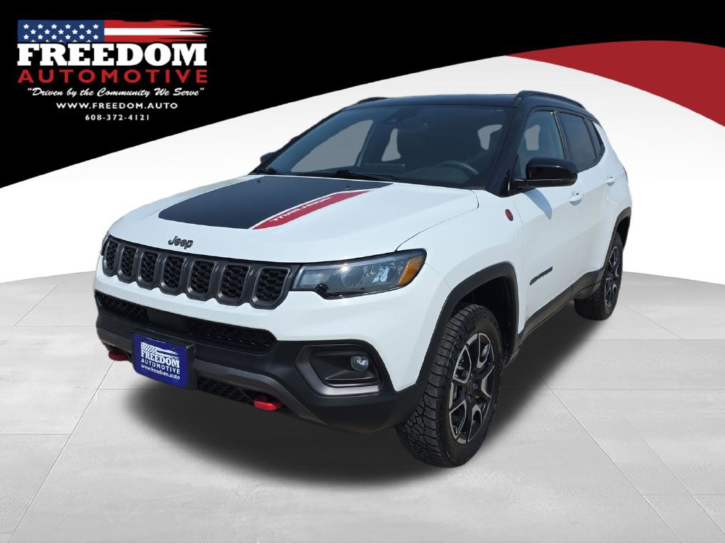 Used 2025 Jeep Compass Trailhawk