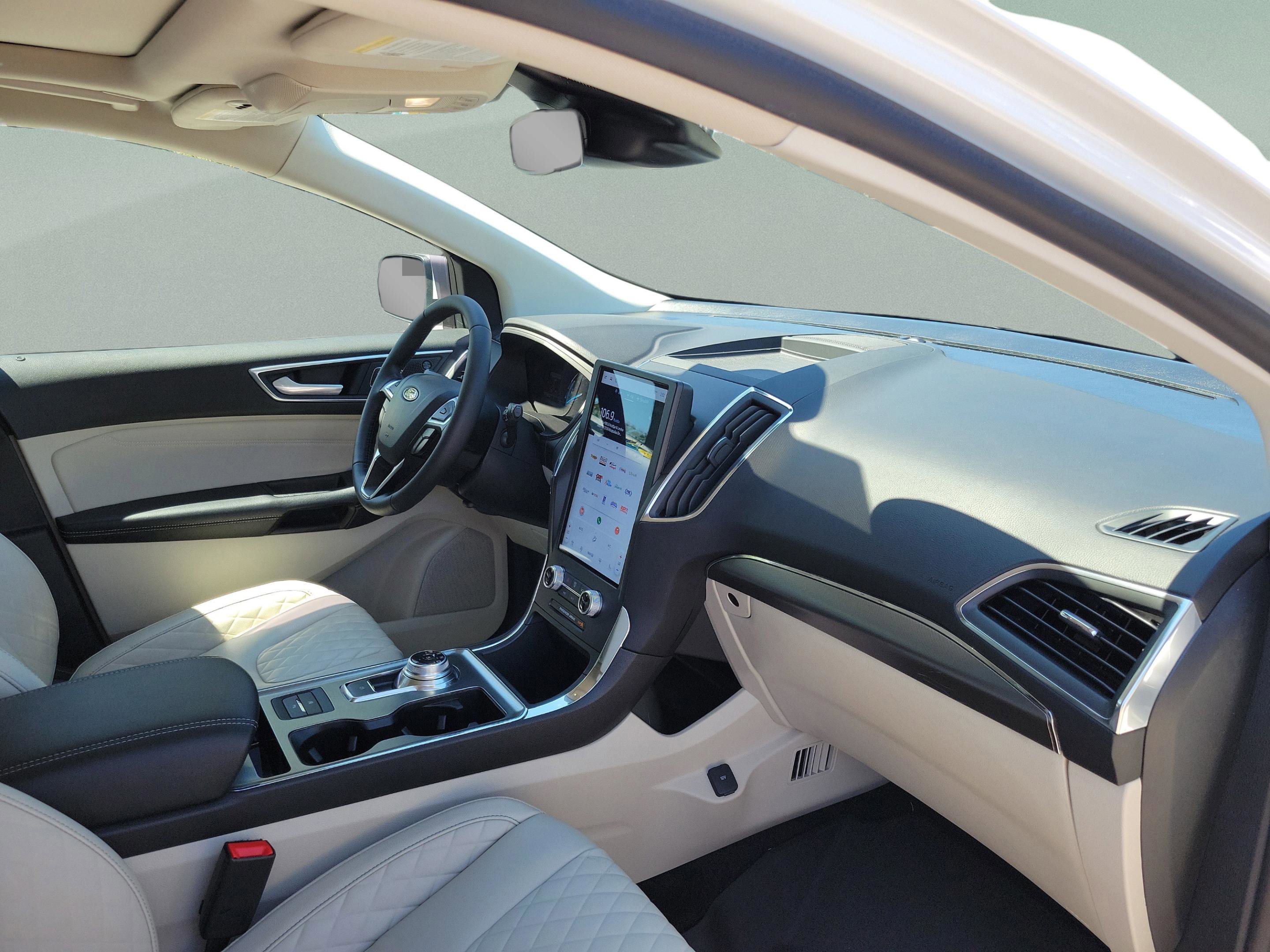 Used 2024 Ford Edge Titanium w/ Cargo Accessory Package AWD/4WD image 30