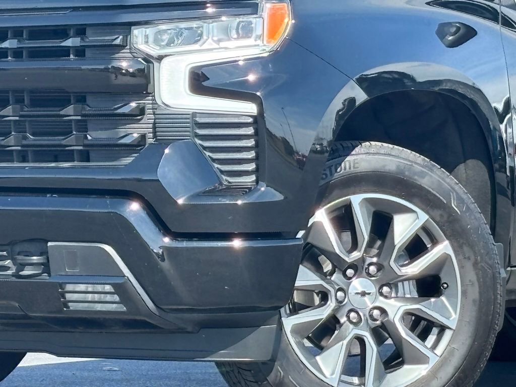 Certified 2025 Chevrolet Silverado 1500 RST RWD image 2