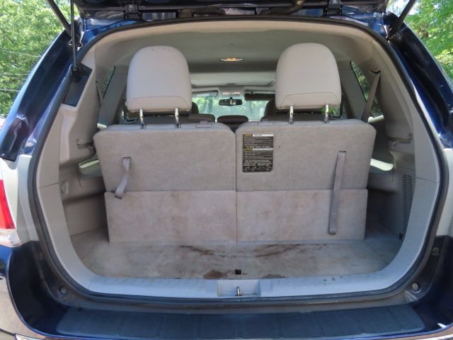 Used 2012 Toyota Highlander SE w/ Tow Pkg AWD/4WD image 10