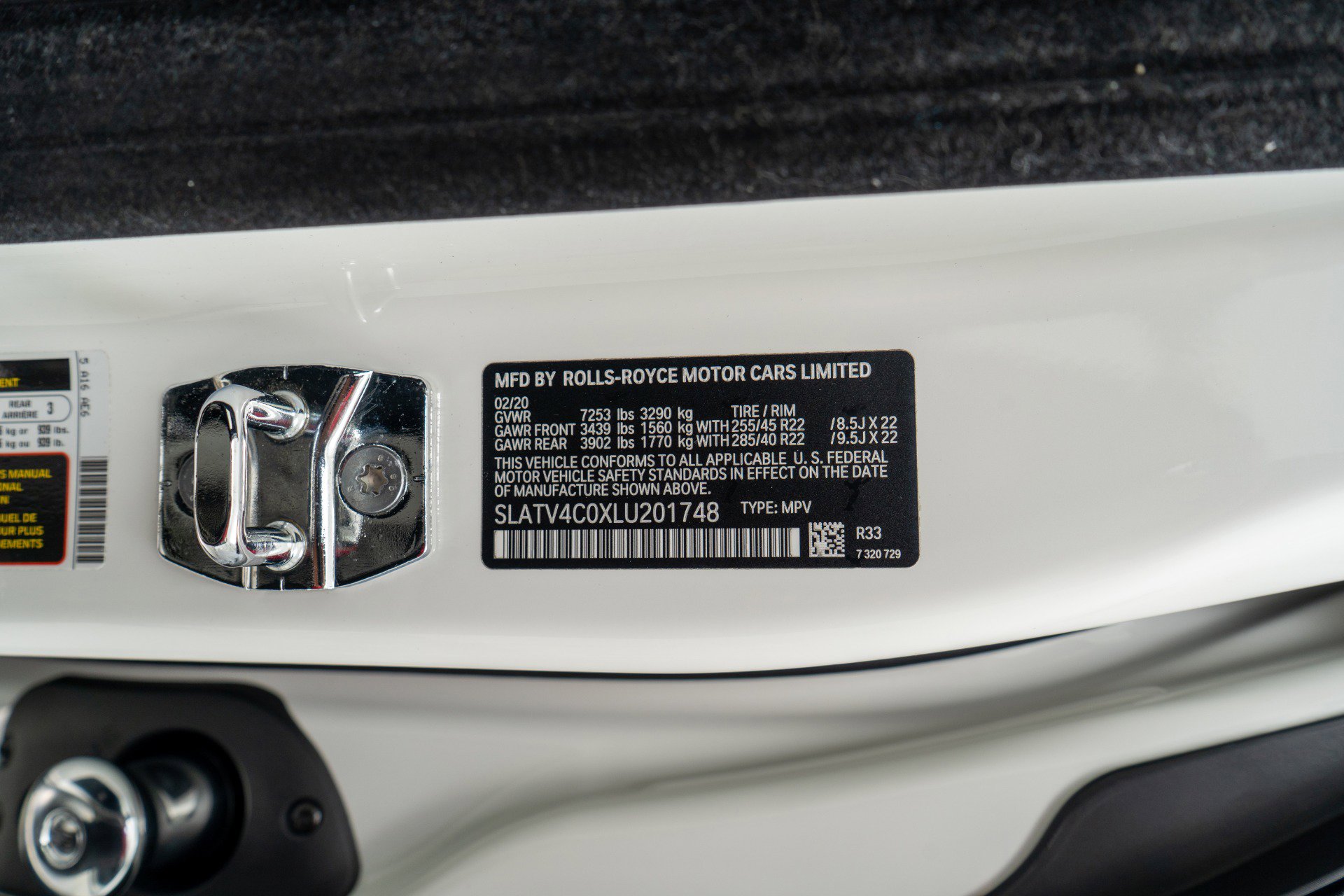 Used 2020 Rolls-Royce Cullinan image 20