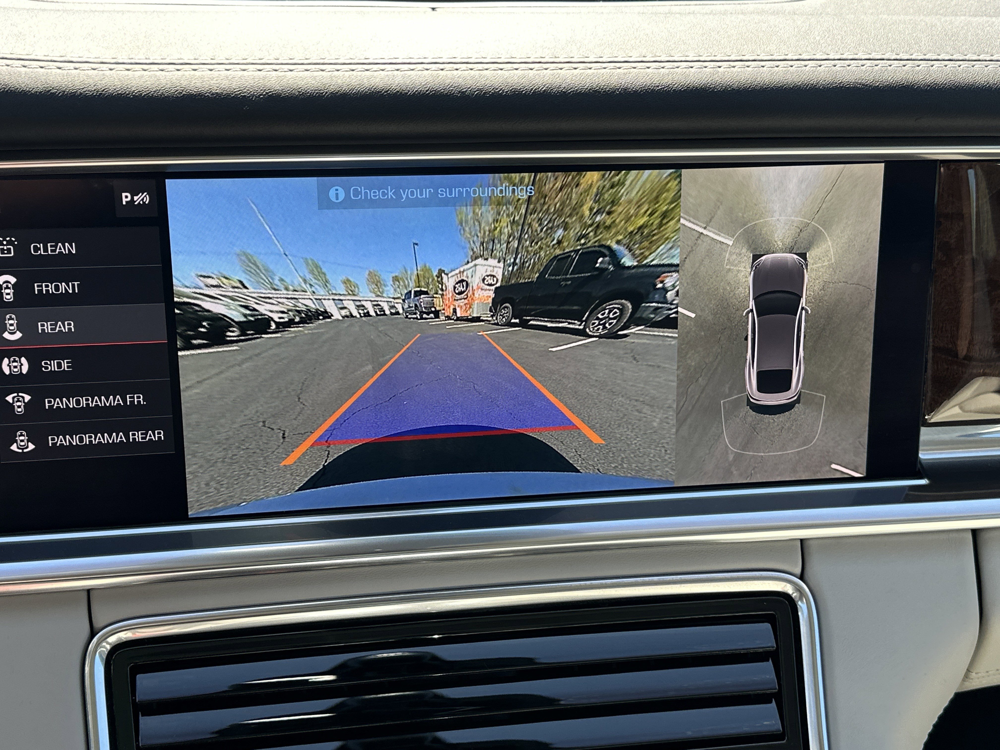 Used 2021 Porsche Panamera GTS image 28