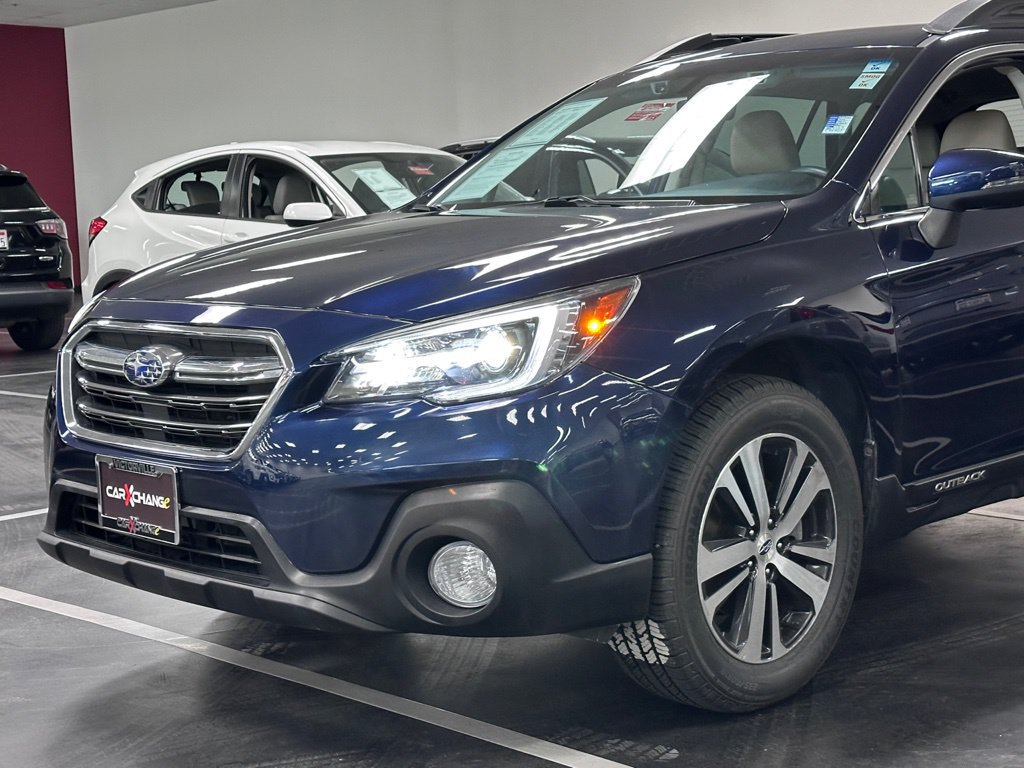 Used 2018 Subaru Outback 3.6R Limited AWD/4WD image 11