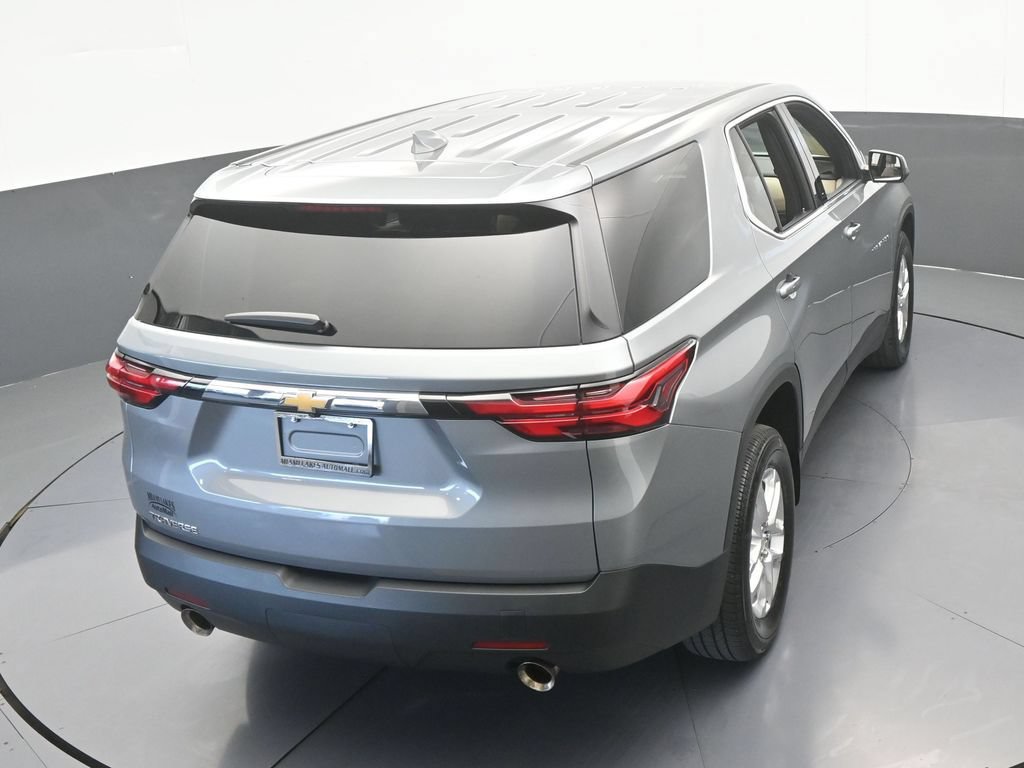 Used 2023 Chevrolet Traverse LS FWD image 46