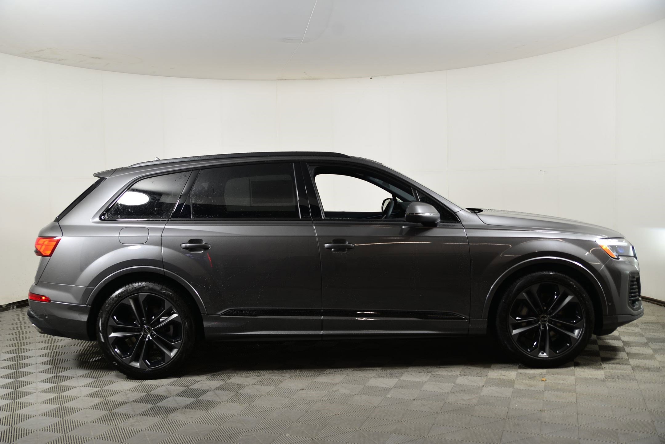 New 2026 Audi Q7 3.0T Premium Plus image 8