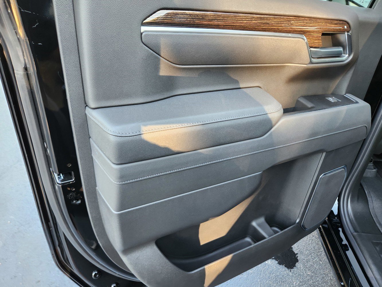 New 2026 GMC Sierra 1500 Elevation w/ Preferred Package image 27