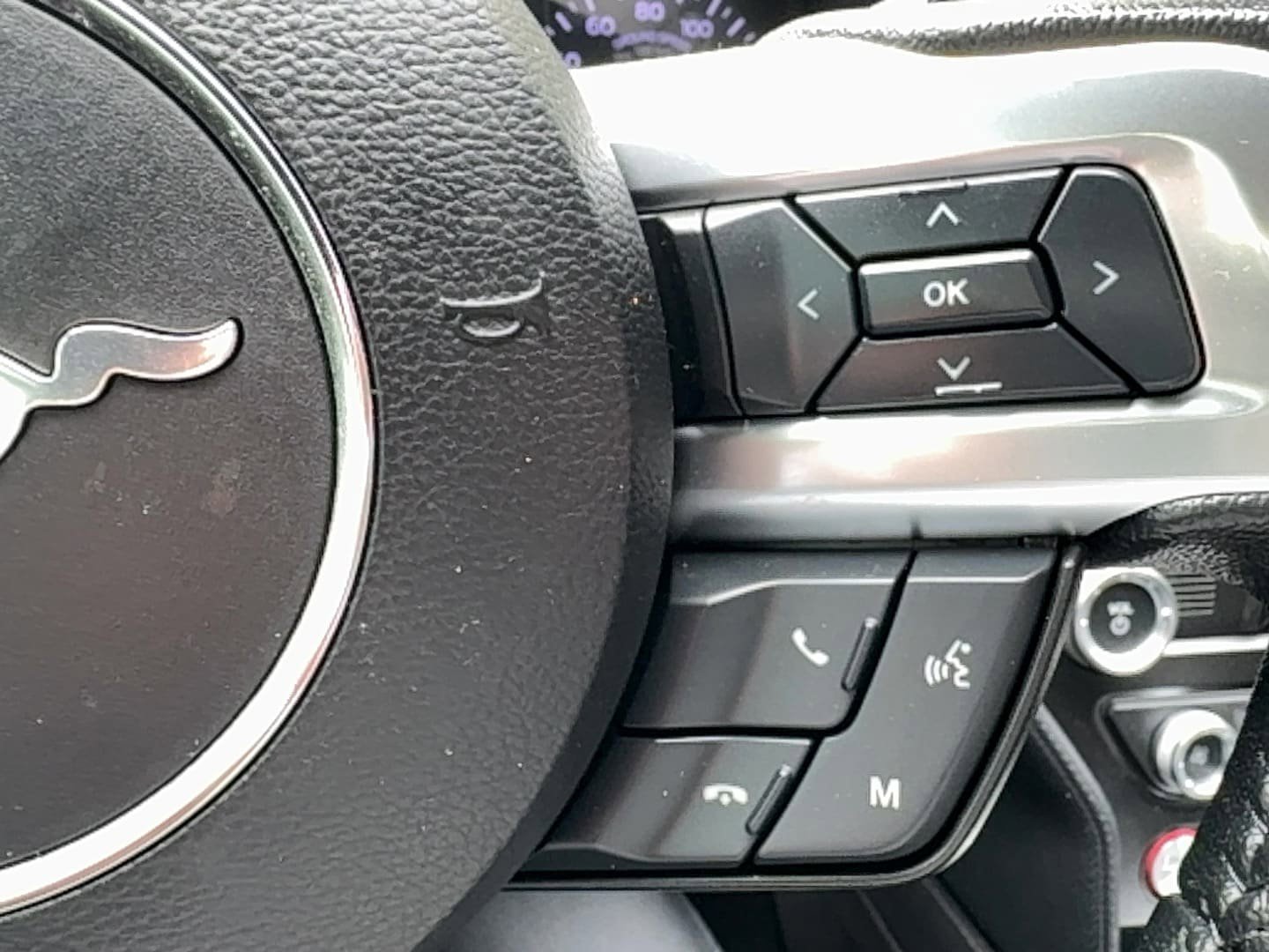 Used 2019 Ford Mustang Coupe RWD image 17