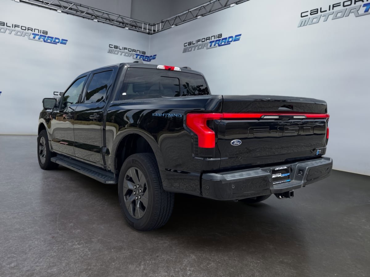 Used 2022 Ford F150 Lightning Lariat AWD/4WD image 7