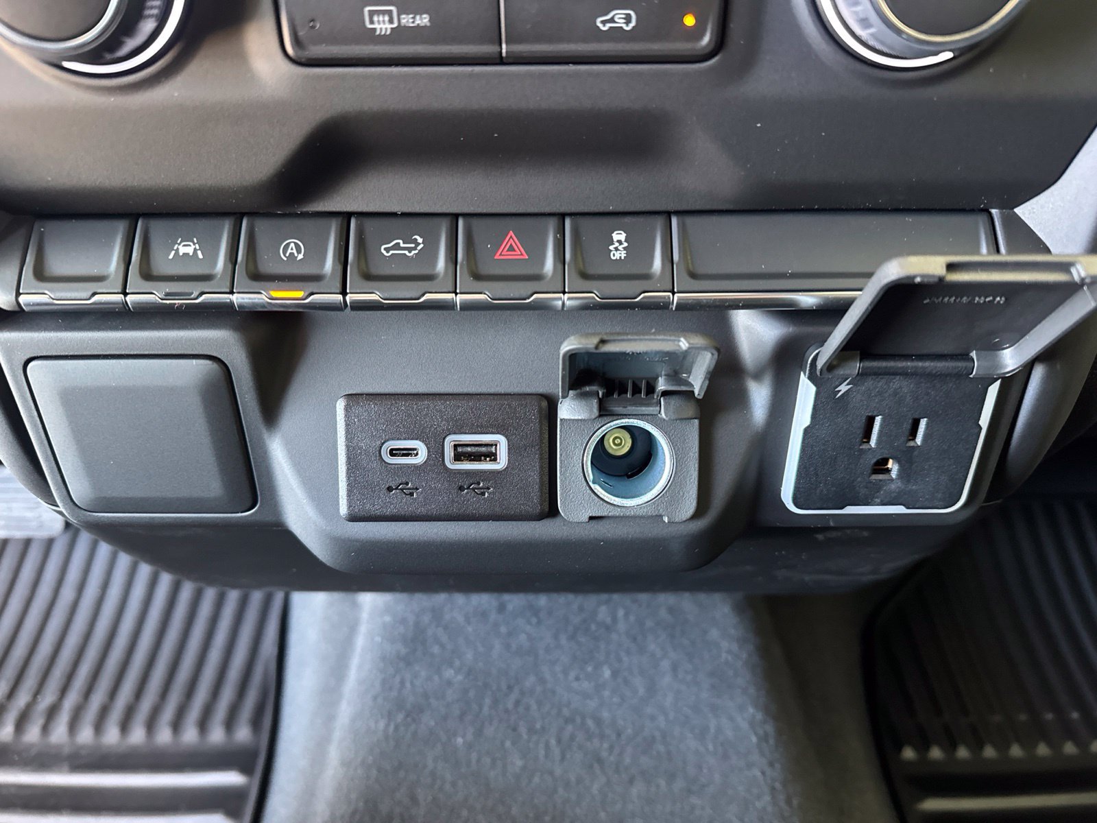 New 2026 Chevrolet Silverado 1500 Custom AWD/4WD image 24