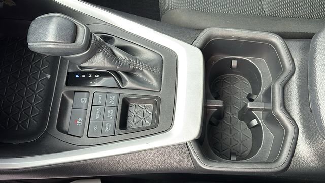 Used 2023 Toyota RAV4 LE image 15