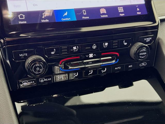 New 2025 Jeep Grand Cherokee Overland image 16